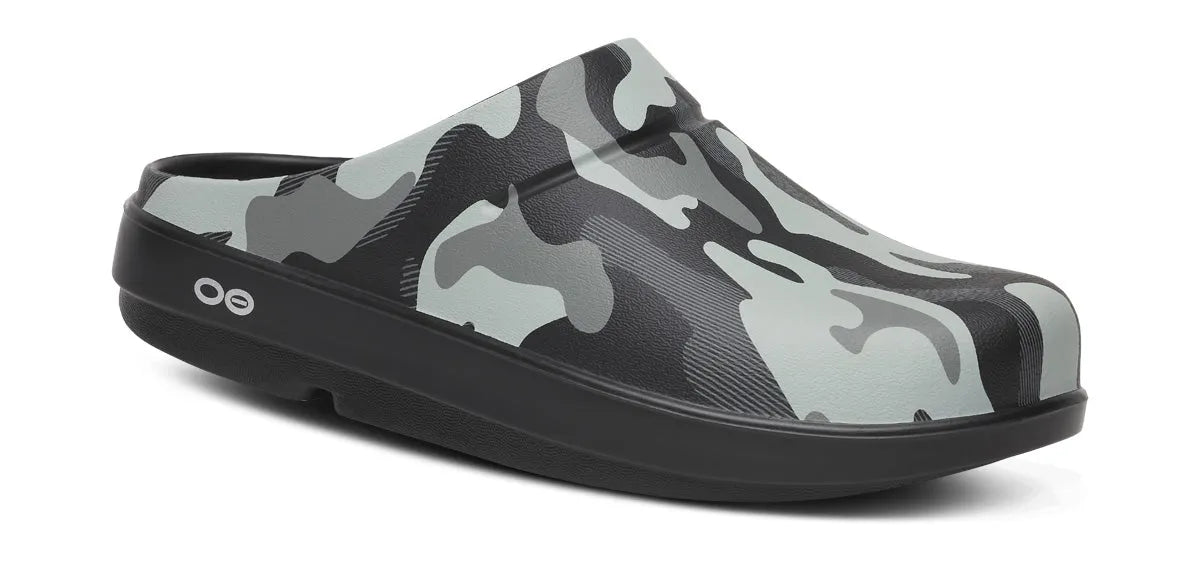Women's OOcloog Luxe Clog - Night Camo