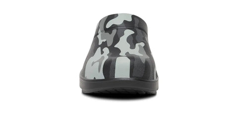 Men's OOcloog Luxe Clog - Night Camo