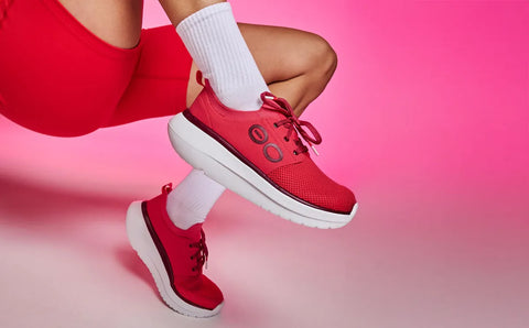 Women's OOmy Stride - Neon Berry (FINAL SALE)