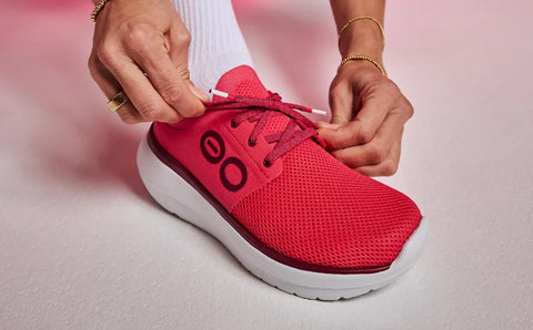 Women's OOmy Stride - Neon Berry (FINAL SALE)