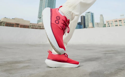 Women's OOmy Stride - Neon Berry (FINAL SALE)
